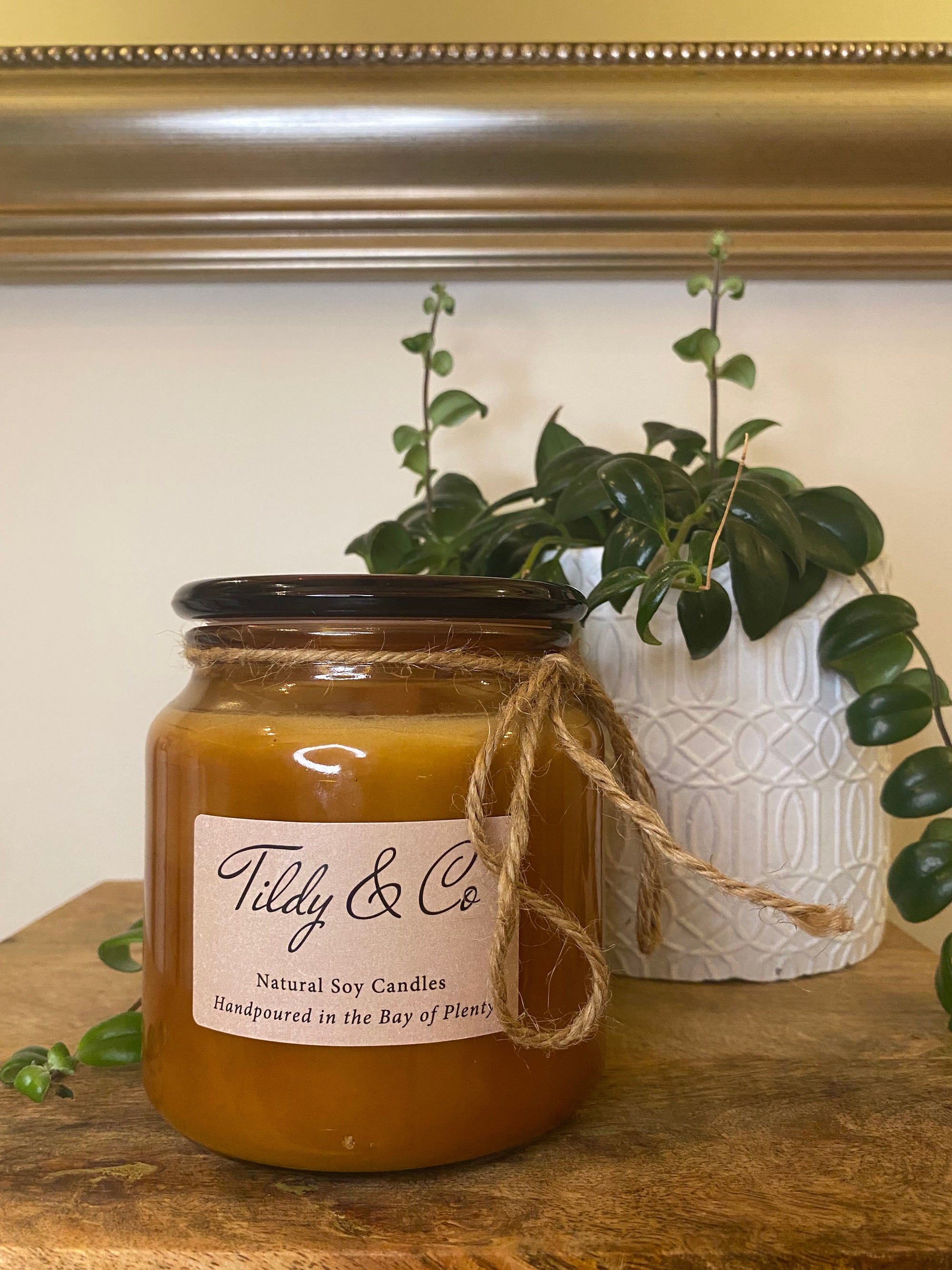 Tildy & Co Candle - Frosted Pine
